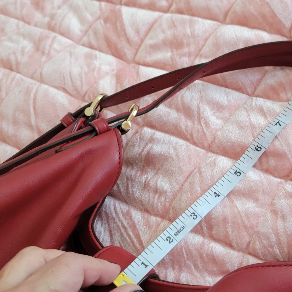 Coach Vibrant Red Leather Hobo Bag with Glossy Finish and Gold Hardwear - Picture 12 of 14